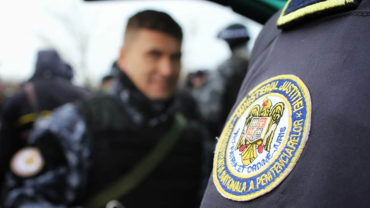 115 posturi în procedura de angajare temporară în penitenciare