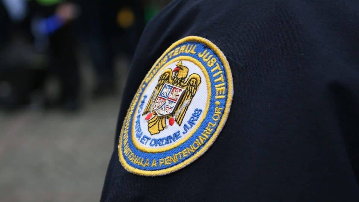 Schimbarea/mutare din funcție polițiști de penitenciare