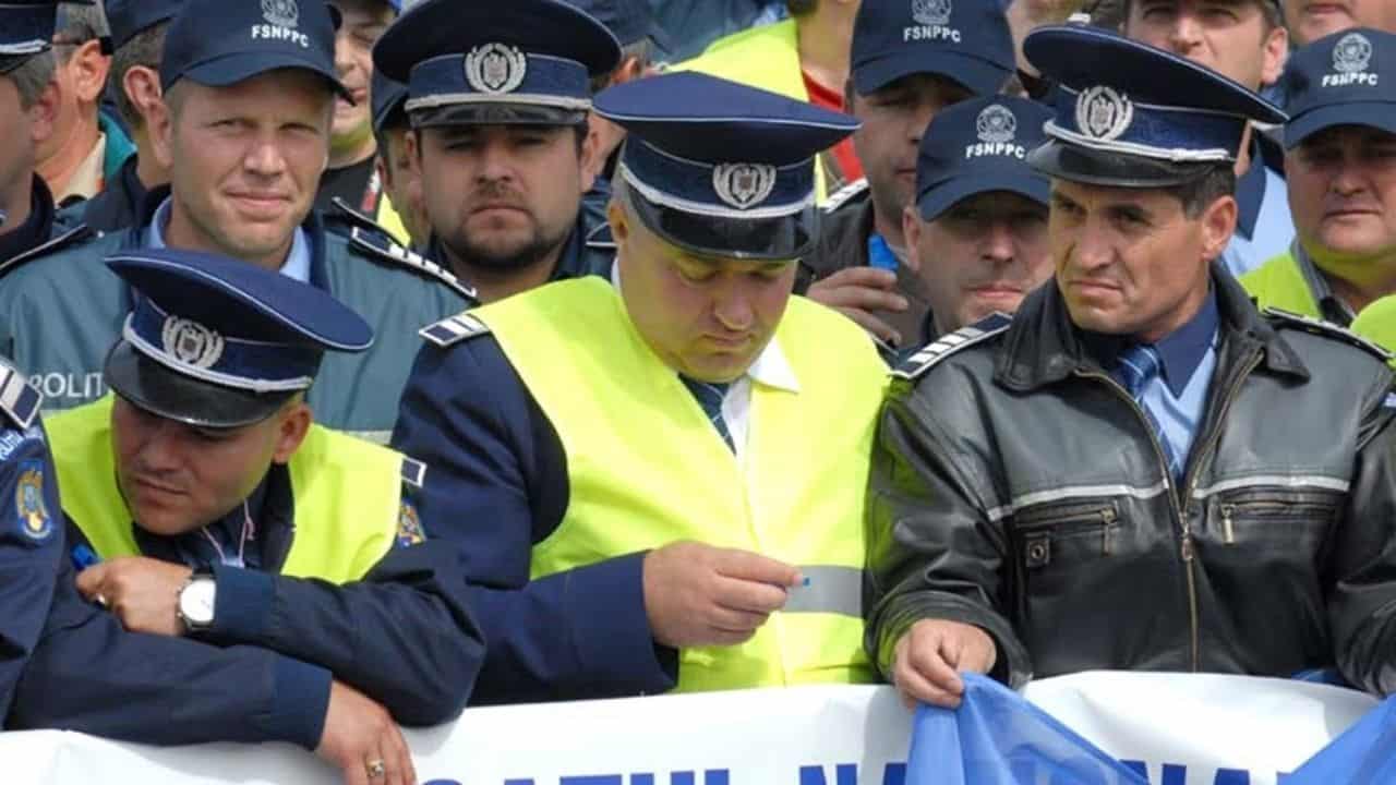 COMUNICAT DE PRESĂ: Angajații din poliție și din penitenciare ies din nou în stradă.