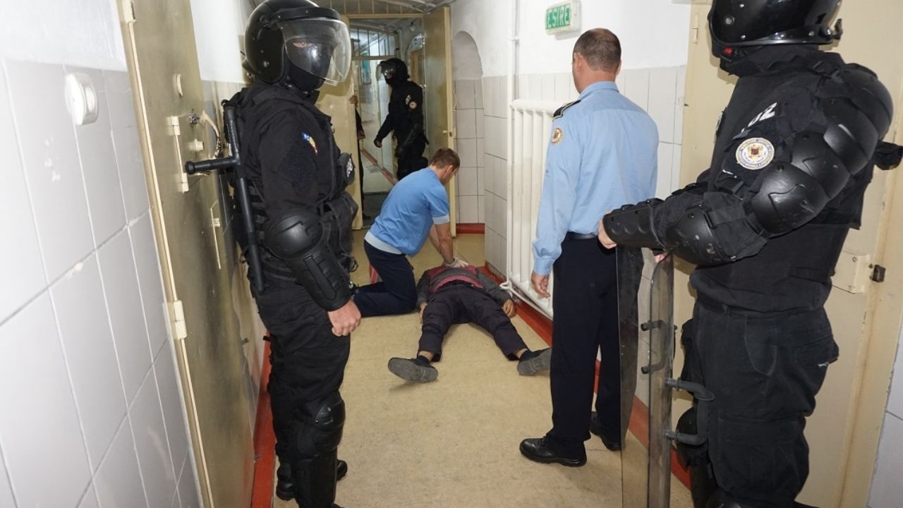 Administrația Națională a Penitenciarelor (ANP) inventează "Situation room". Sindicatele solicită grupe de intervenție în fiecare penitenciar.